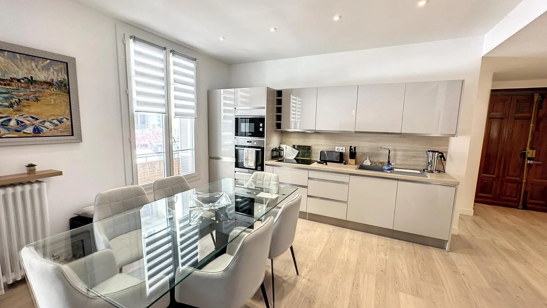 Pah1 - Tres Beau 2 Pieces Dans Une Rue Pietonne Cannes France